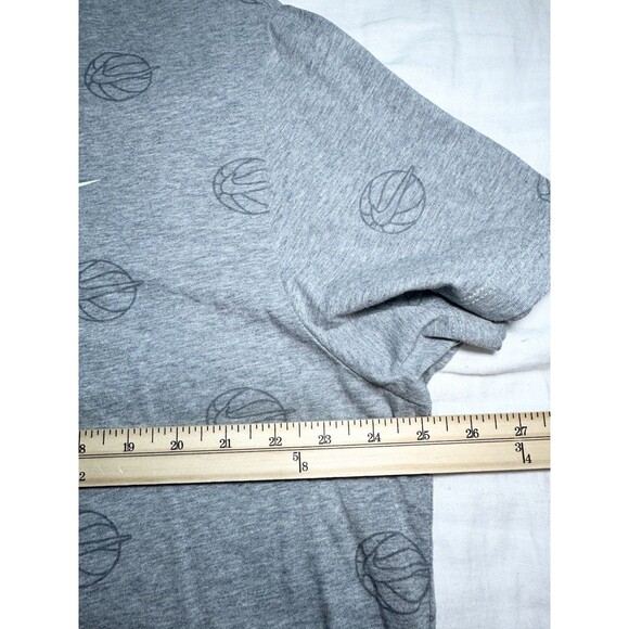 Nike Sportswear Allover Gray Basketball Green Swoosh Logo T-Shirt Men's XXL - Picture 8 of 8